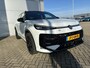 Volkswagen T-Roc 1.5 eTsi R-Line First Edition 150 PK | Navigatie | Apple Carplay | Head-up display | 360 Graden Camera | Verwarmd stuurwiel | Adaptieve cruise control | Airco