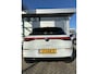 Volkswagen T-Roc 1.5 eTsi R-Line First Edition 150 PK | Navigatie | Apple Carplay | Head-up display | 360 Graden Camera | Verwarmd stuurwiel | Adaptieve cruise control | Airco