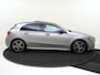 Mercedes-Benz A-klasse 180 Business Solution AMG / Panaroma-dak / Memory-Stoelen / Night-Pakket /