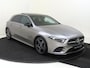 Mercedes-Benz A-klasse 180 Business Solution AMG / Panaroma-dak / Memory-Stoelen / Night-Pakket /