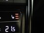 Volkswagen T-Roc 1.5 TSI R-Line Edition | Digital Cockpit Pro | Achteruitrijcamera | Navigatie | 19 Inch LM velgen | Easy open kofferklep | Keyless Entry & Start |