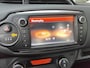 Toyota Yaris 1.3 VVT-i Lounge Clima Cruise Navi Camera LMV - RIJKLAAR -