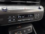 Hyundai Kona Electric Comfort 65.4 kWh / All-season banden / Cruise Control / 3-fase laden / Apple Carplay/Android Auto / Airco / Fabrieksgarantie 07-2029 /