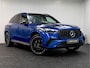 Mercedes-Benz GLC 300e 4MATIC AMG Line | Spectraal Blauw | Night | Pano | Memory | Trekhaak | Digital Light | Verwarmd stuurwiel