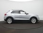 Volkswagen T-Roc 1.5 TSI Oranje Edition Automaat - Park Assist - ACC - Navigatie - LED - Camera