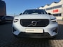 Volvo XC40 B4 Plus Dark | Trekhaak | Harman & Kardon Audio