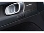 Volvo XC40 Plug-in Hybrid T4 Ultimate Bright | Facelift | Navigatie | Panoramadak | Stoel-/Stuurverwarming | Harman Kardon Audio | Achteruitrijcamera | Cruise Control | Elek. Stoelen | Parkeersensoren Voor + Achter | Apple Carplay / Android Auto