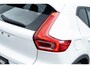 Volvo XC40 Plug-in Hybrid T4 Ultimate Bright | Facelift | Navigatie | Panoramadak | Stoel-/Stuurverwarming | Harman Kardon Audio | Achteruitrijcamera | Cruise Control | Elek. Stoelen | Parkeersensoren Voor + Achter | Apple Carplay / Android Auto