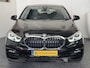 BMW 1-Serie 120 M SPORT DESIGN EDITION NAVIGATIE CRUISE CONTROL STOEL EN STUURVERWARMING PANORAMA SCHUIF/KANTELDAK BLUETOOTH TELEFOON APPLE CARPLAY/ANDROID RIJSTROOKSENSOREN PDC ZEER MOOI !! Brgl
