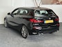BMW 1-Serie 120 M SPORT DESIGN EDITION NAVIGATIE CRUISE CONTROL STOEL EN STUURVERWARMING PANORAMA SCHUIF/KANTELDAK BLUETOOTH TELEFOON APPLE CARPLAY/ANDROID RIJSTROOKSENSOREN PDC ZEER MOOI !! Brgl