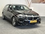 BMW 1-Serie 120 M SPORT DESIGN EDITION NAVIGATIE CRUISE CONTROL STOEL EN STUURVERWARMING PANORAMA SCHUIF/KANTELDAK BLUETOOTH TELEFOON APPLE CARPLAY/ANDROID PDC ZEER MOOI !! Brgl