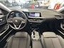 BMW 1-Serie 120 M SPORT DESIGN EDITION NAVIGATIE CRUISE CONTROL STOEL EN STUURVERWARMING PANORAMA SCHUIF/KANTELDAK BLUETOOTH TELEFOON APPLE CARPLAY/ANDROID RIJSTROOKSENSOREN PDC ZEER MOOI !! Brgl