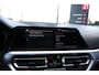 BMW 3-Serie Touring 330i 259 PK High Executive M-Sport Edition, Panoramadak, Trekhaak, Individual, Head-Up