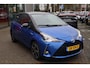 Toyota Yaris 1.5 HYBRID BI-TONE PLUS TREKHAAK NAVI LM-VELGEN PANODAK KEYLESS ENTRY D.GLAS NL-AUTO