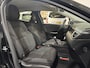 Renault Clio 100PK TCe Zen | Climate Control | Licht & Regen Sensor | Parkeersensoren | Apple CarPlay/Android Auto | Cruise Control | Full LED | Keyless Entry |