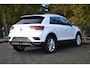 Volkswagen T-Roc 1.5 TSi Sport | Navi | Camera | ACC | Virtual Cockpit | Trekhaak | Carplay | Climate | Stuur- stoelverw. | LED |