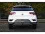 Volkswagen T-Roc 1.5 TSi Sport | Navi | Camera | ACC | Virtual Cockpit | Trekhaak | Carplay | Climate | Stuur- stoelverw. | LED |