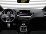 Kia Ceed 1.5 T-GDi GT-Line | Stuur-/stoelverwarming | Schuifdak | Cruise adapt. | Camera | 17" LM | LED | Dodehoek sensor | Draadloze lader |