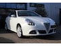 Alfa Romeo Giulietta 1.4 Turbo Super- SPORTIVA - LEER/ALCANTARA - STOELVERWARMING - LED - PARKEERSENSOREN - ISOFIX - 120PK