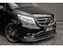 Mercedes-Benz Vito 190PK EXTRA LANG JB- EDITION FULL BLACK / AMG / SPOILER / VERLAGINGSVEREN / NAVIGATIE / SIDE- BARS / FULL / NAV