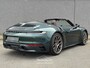 Porsche 911 Cabrio 992 3.0 Carrera S |PTS FOREST GREEN|LIFT|SP. CHRONO|PDCC|STOEL+STUURVERW.| 16455