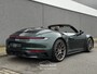 Porsche 911 Cabrio 992 3.0 Carrera S |PTS FOREST GREEN|LIFT|SP. CHRONO|PDCC|STOEL+STUURVERW.| 16455
