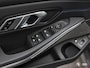 BMW 3-Serie 330E XDRIVE M SPORT / PANODAK / ACC / HK AUDIO / HEADUP / LEDER / HIFI / 19"