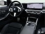 BMW 3-Serie 330E XDRIVE M SPORT / PANODAK / ACC / HK AUDIO / HEADUP / LEDER / HIFI / 19"