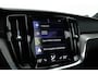 Volvo V60 2.0 T6 Recharge AWD R-Design | Pano-dak | elek. Trekhaak | Head-up | ACC | Stoel + stuurverwarming |