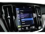 Volvo V60 2.0 T6 Recharge AWD R-Design | Pano-dak | elek. Trekhaak | Head-up | ACC | Stoel + stuurverwarming |