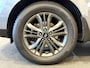 Hyundai ix35 1.6i GDI Go! 135 Pk Benzine * Navigatie * Stoelverwarming * Climate & Cruise Control * Vierseizoenenbanden * 17 "L.M. Velgen * Hoge Zit * Kilometer Autopas * Vingerhoets; Vierde Generatie Eersteklas Service !