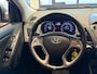 Hyundai ix35 1.6i GDI Go! 135 Pk Benzine * Navigatie * Stoelverwarming * Climate & Cruise Control * Vierseizoenenbanden * 17 "L.M. Velgen * Hoge Zit * Kilometer Autopas * Vingerhoets; Vierde Generatie Eersteklas Service !