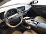 Kia EV6 Light Edition 63 kWh Navi | Stoelverwarming vόόr en stuurwielverwarming | Achteruitrijcamera | Fabrieksgarantie t/m 30-4-2032 + 3x 1 jaar* | NAP