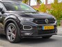 Volkswagen T-Roc 1.5 TSI AUT7 R-LINE SPORT NAVI DIGIDASH APPLE.CARPLAY 18INCH.LMV PDC ORG.121d.KM!!!