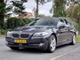 BMW 5-Serie Touring 528i AUT8 HIGH EXECUTIVE SPORTLEDER NAVI AIRCO LMV PDC