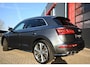 Audi Q5 55 TFSI e quattro Competition | S-Line | Luchtvering | Pano | B&O | Stoelmassage | 360 | 21'' Velgen | Alcantara | Memory | Trekhaak | Stoelverwarming Voor & Achter | LED Matrix | Virtual Cockpit | Memory
