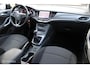 Opel Astra 1.0 Online Edition, Stoel stuur verw, Pdc voor + achter, Navi, Cruise, 16 inch LMV.