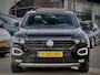 Volkswagen T-Roc 1.5 TSI AUT7 SPORT BLACK-EDITION PANODAK NAVI CAMERA DIGI-DASH APPLE-CARPLAY LED LMV PDC