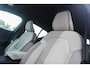 Volvo EX40 Single Motor Extended Range Plus 82 kWh | Adaptieve Cruise & Pilot Assist | 20" Black Diamond Cut Velgen | Visual Park Assist 360° Camera| Harman & Kardon Premium Audio  |Extra Getint Glas | Stoel & Stuurverwarming
