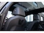 BMW 5-Serie 520i M-Sport Pro | BTW | 1 Eigenaar | Dealer Onderhouden | Full Option | 21 Inch | Pano | Sfeer | Carplay | Harman Kardon | Carbon | HUD | Donker Matrix LED | LED Grille | Full Maxton | Stoelventilatie | ACC | 360 View | Keyless | Fabrieksgarantie | Direct Beschikbaar