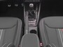 Skoda Kamiq 1.0 TSI Monte Carlo | Trekhaak | Navigatie | Stoelverwarming | Panoramisch dak | 18" lichtmetalen velgen | Matrix LED koplampen |