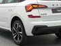 Skoda Kamiq 1.0 TSI Monte Carlo | Trekhaak | Navigatie | Stoelverwarming | Panoramisch dak | 18" lichtmetalen velgen | Matrix LED koplampen |