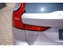 Volvo V60 2.0 T6 Plug-in hybrid AWD Plus Dark | Stoel & Stuurverwarming | Adaptieve Cruise + Pilot Assist | Sensoren Voor & Achter + Camera | Verwarmbare Voorruit | Google | Keyless Entry