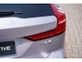 Volvo V60 2.0 T6 Plug-in hybrid AWD Plus Dark | Stoel & Stuurverwarming | Adaptieve Cruise + Pilot Assist | Sensoren Voor & Achter + Camera | Verwarmbare Voorruit | Google | Keyless Entry