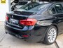 BMW 3-Serie 318i Executive *Head-Up Display | Clima | Navi | Cruise | Parkeersensoren*