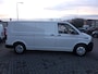 Volkswagen Transporter 2.0 TDI L2H1 28 Comfortline | Met o.a. BOTT inbouw, AppleCarPlay/AndroidAuto, cruise control en navigatie!