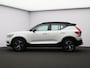 Volvo XC40 T2 Automaat R-Design Volvo XC40 T2 129PK / Automaat R-Design / Park Assist Pack / adaptieve cruise control / BLIS / Key Less / 18"/
