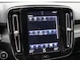 Volvo XC40 T2 Automaat R-Design Volvo XC40 T2 129PK / Automaat R-Design / Park Assist Pack / adaptieve cruise control / BLIS / Key Less / 18"/