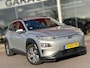 Hyundai Kona Electric EV Comfort 64 kWh | SOH: 94,6% | Trekhaak | 3 Fase | Warmtepomp | Navi | Adaptive CC | Climate |