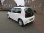 Volkswagen Up! 1.0 BMT high up! * Rijklaarprijs incl. garantie * PDC * Cruise Controle * Lichtm. velgen * Lederen stuur *